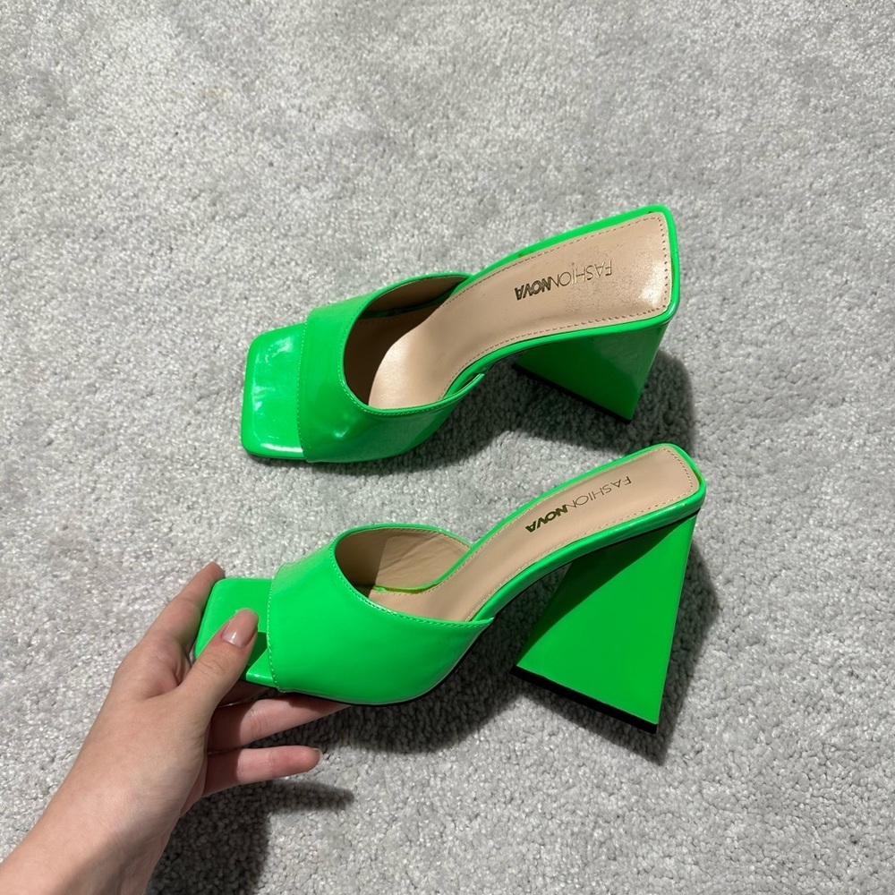 Fashionnova neon green heels size 7